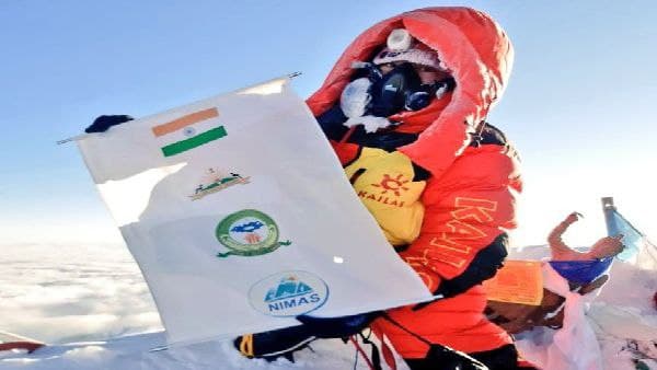 চলতি বছরে প্রথম ভারতীয় মহিলা এভারেস্টজয়ীকে অভিনন্দন রিজিজুর চলতি বছরে প্রথম ভারতীয় মহিলা এভারেস্টজয়ীকে অভিনন্দন রিজিজুর