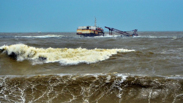 কীভাবে ঘটল এই ঘটনা