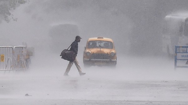 ইয়াসের গতিপথে আটকে কেরলে বর্ষা বিলম্বিত ইয়াসের গতিপথে আটকে কেরলে বর্ষা বিলম্বিত