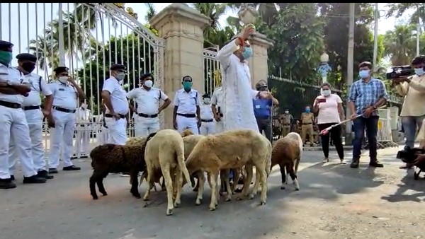 কলকাতা পুলিশ ব্যবস্থা নেয়নি
