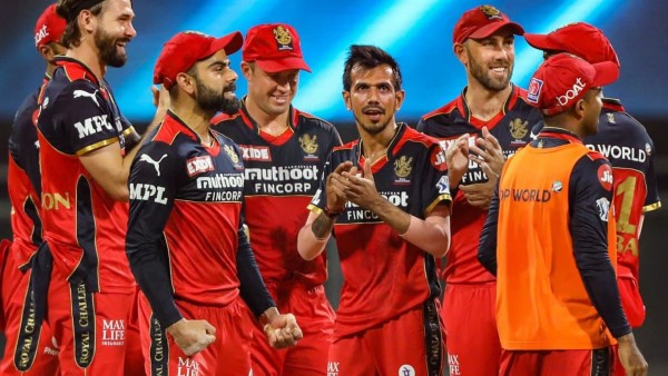 দুবাইয়ের মাটিতে পা বিরাটের আরসিবির দুবাইয়ের মাটিতে পা বিরাটের আরসিবির