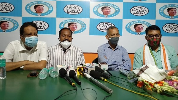 ২০১১-তে হারলেও অশোক জিতেছিলেন ২০১৬-তে