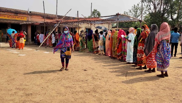 পিপলস পালসের জনমত সমীক্ষা ডাহা ফেল একুশের বাংলায়