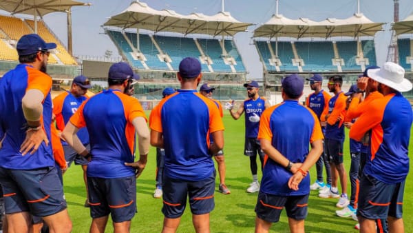 মুম্বইয়ে নিভৃতবাস
