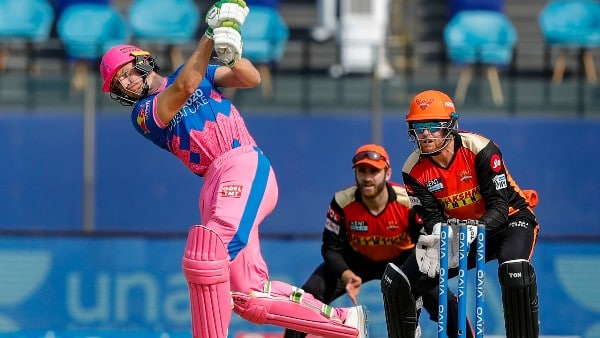 কারা কোন দলে