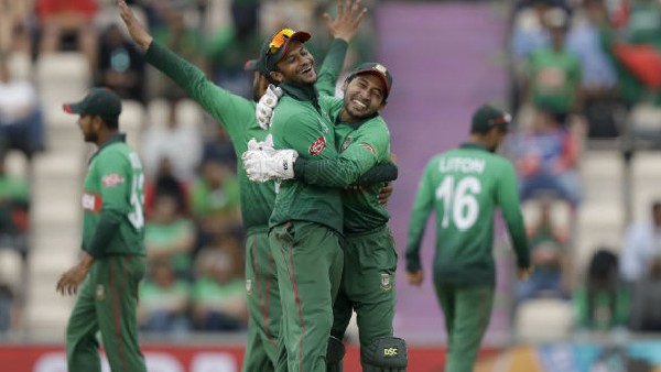 ২০১৫ সালের বিতর্ক