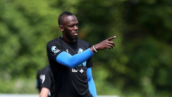 একনজরে বোল্টের বিশ্ব রেকর্ড একনজরে বোল্টের বিশ্ব রেকর্ড