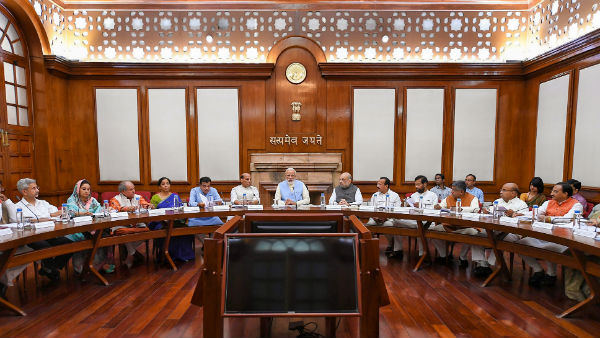  মোদীর প্রতিরক্ষা খাতে স্বনির্ভরশীলতার উপরেই জোর
