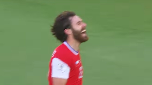 Copa America : চিলির ঝাঁঝে ছত্রভঙ্গ বলিভিয়া, দাপুটে জয় আরতুরো ভিদালদের Copa America : চিলির ঝাঁঝে ছত্রভঙ্গ বলিভিয়া, দাপুটে জয় আরতুরো ভিদালদের