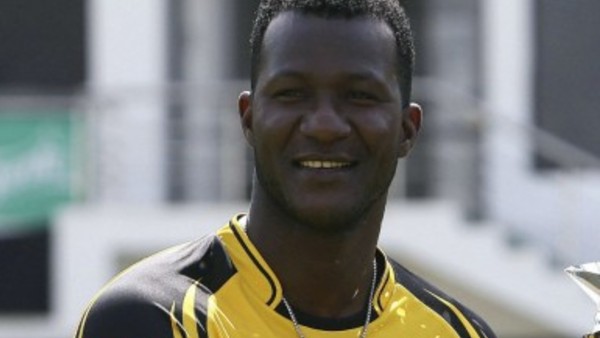 ড্যারেন স্যামিকে নিয়ে বিতর্ক