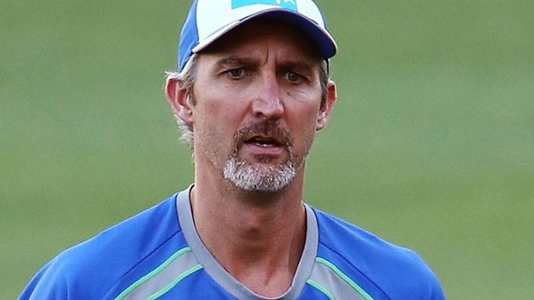 জীবনের শেষ ম্যাচে অনন্য রেকর্ড