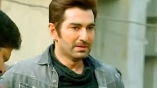 বস ২- এর আয়