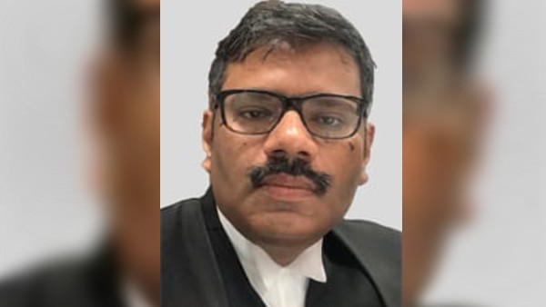 নির্বাচন কমিশন শুভেন্দু অধিকারীকে জয়ী ঘোষণা করেছে নির্বাচন কমিশন শুভেন্দু অধিকারীকে জয়ী ঘোষণা করেছে