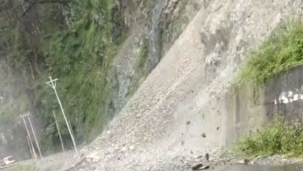 ধসে মৃত্যু দার্জিলিঙে