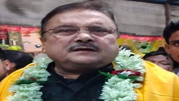 ফেসবুক লাইভে মদনের নিশানা