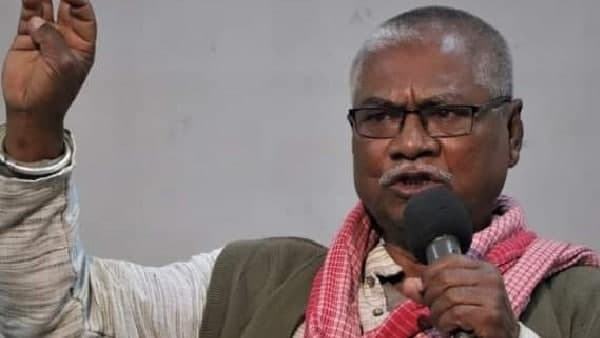 রিক্সা চালক থেকে দলিত লেখক রিক্সা চালক থেকে দলিত লেখক