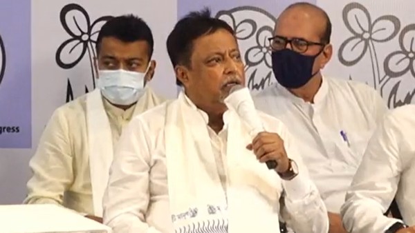 সাংসদের বঙ্গভঙ্গের দাবিতে তোলপাড় রাজ্য-রাজনীতি সাংসদের বঙ্গভঙ্গের দাবিতে তোলপাড় রাজ্য-রাজনীতি