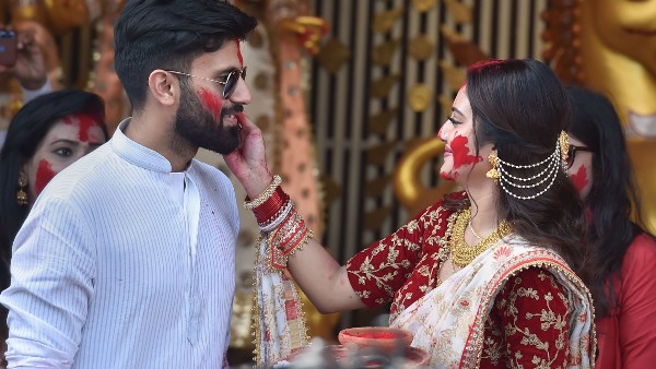 নুসরতের বিয়ে ঘিরে বিতর্ক নুসরতের বিয়ে ঘিরে বিতর্ক