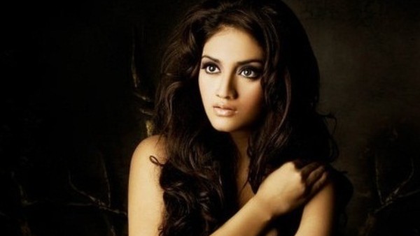 নিখিলের পাল্টা অভিযোগ নিখিলের পাল্টা অভিযোগ