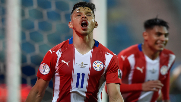 Copa America : ১০ জনের বলিভিয়া লড়েও কুল পেল না, ৩-১ গোলে জয় হাসিল প্যারাগুয়ের Copa America : ১০ জনের বলিভিয়া লড়েও কুল পেল না, ৩-১ গোলে জয় হাসিল প্যারাগুয়ের