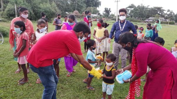 দ্বিতীয় ঢেউয়ের মোকাবিলায় দ্বিতীয় ঢেউয়ের মোকাবিলায়