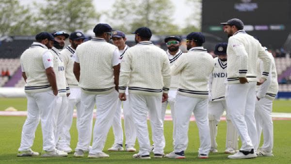 বোলারদের তালিকায়