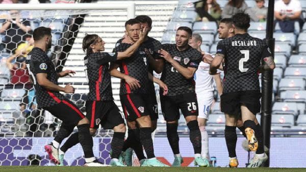 ক্রোটদের দুরন্ত জয়