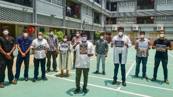 কালো দিবস পালন চিকিৎসকদের কালো দিবস পালন চিকিৎসকদের