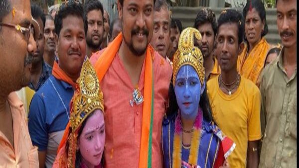 শরণে গৌতম বুদ্ধ শরণে গৌতম বুদ্ধ