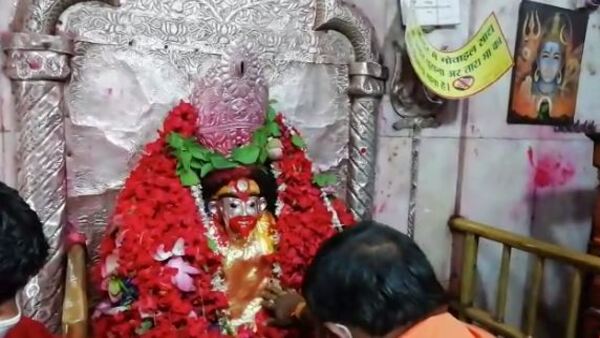 রাতে খুলে যায় স্বর্গের দরজা! 