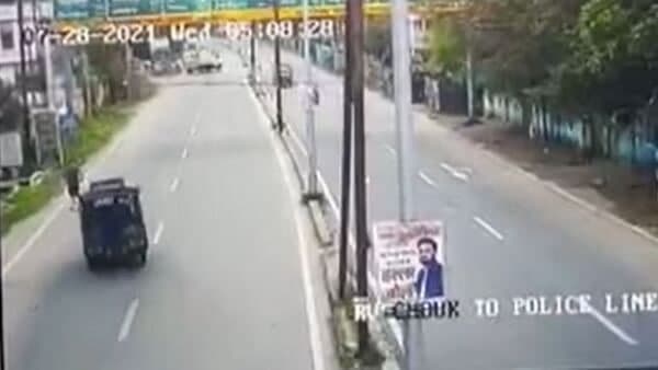 প্রাতর্ভ্রমণে বেরিয়ে গাড়ির ধাক্কা