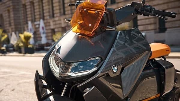 ব্যাটারি চালিত গাড়িতে সুবিধা বেশি!