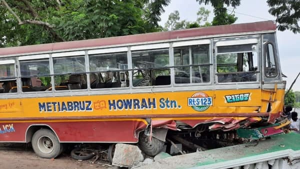 বেশ কয়েকজনের অবস্থা আশঙ্কাজনক