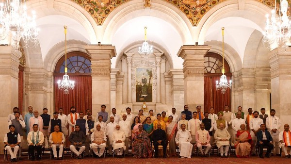  নতুন মমন্ত্রীদের শপথ
