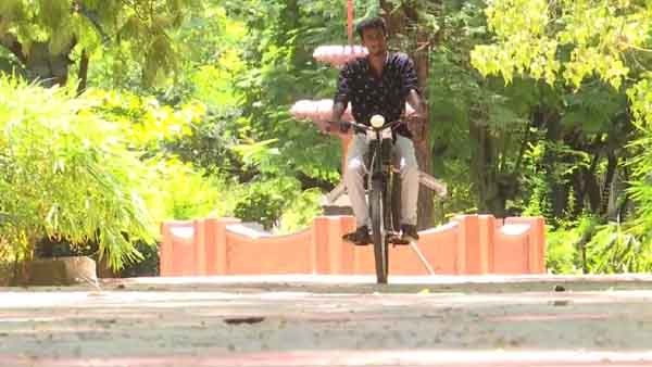 এত সস্তায় জার্নি! এত সস্তায় জার্নি!