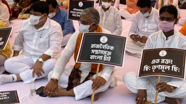 তৃণমূলের সবই ধার করা ও চুরি করা