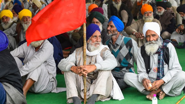 প্রত্যহ বিক্ষোভে থাকবেন ২০০ কৃষক