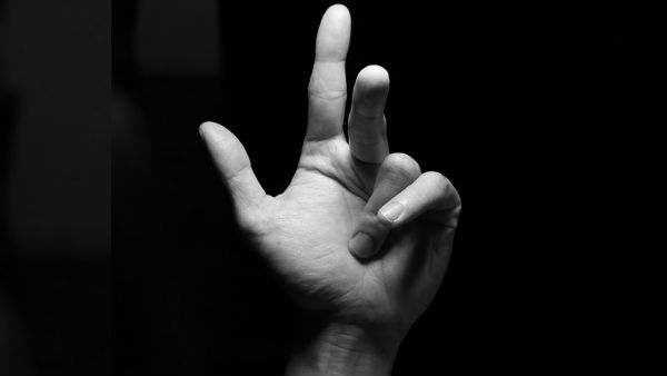 পাতলা হৃদয় রেখা পাতলা হৃদয় রেখা