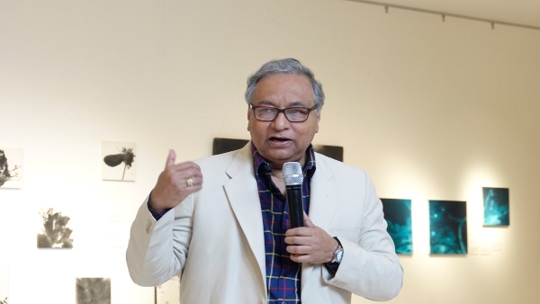 মোদীর বিরুদ্ধে লড়তেই তৃণমূল প্রার্থী, ফেসবুকে বিস্ফোরক জহর মোদীর বিরুদ্ধে লড়তেই তৃণমূল প্রার্থী, ফেসবুকে বিস্ফোরক জহর