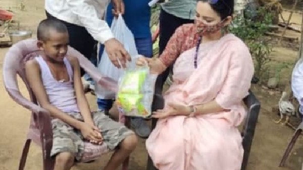 প্রয়াত লোকশিল্পী বিশ্বজিৎ মাহাতোর ছেলের সঙ্গে দেখা জুন মালিয়ার, নেট দুনিয়ায় প্রশংসিত বিধায়ক প্রয়াত লোকশিল্পী বিশ্বজিৎ মাহাতোর ছেলের সঙ্গে দেখা জুন মালিয়ার, নেট দুনিয়ায় প্রশংসিত বিধায়ক