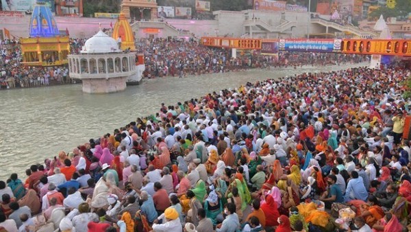 'শাহি স্নানেই' শাহিরূপ ধারণ কোভিডের 'শাহি স্নানেই' শাহিরূপ ধারণ কোভিডের