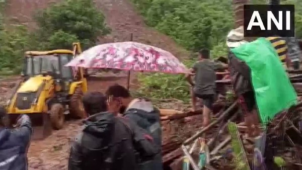 বানভাসি ৪৭ টি গ্রাম বানভাসি ৪৭ টি গ্রাম