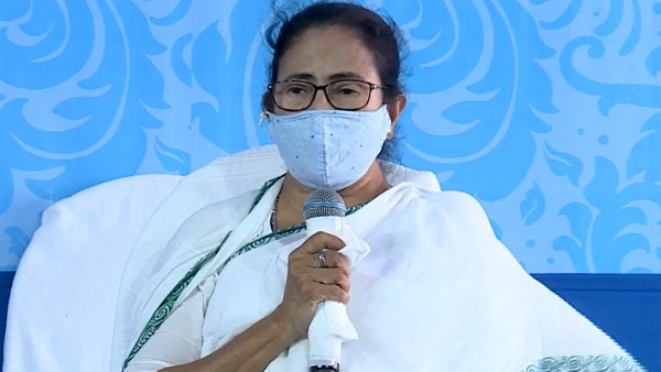 বাংলায় একটাই লাড্ডু, নাম নাড়কেল নাড়ু
