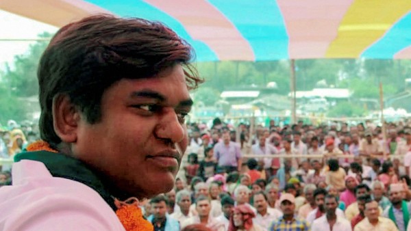 মুকেশ সাহানির টুইট নিয়ে টানাপোড়েন মুকেশ সাহানির টুইট নিয়ে টানাপোড়েন