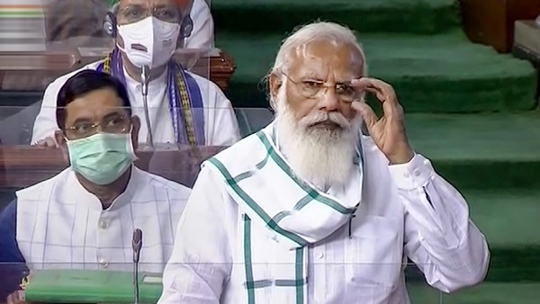 কংগ্রেসকে নিশানা মোদী কংগ্রেসকে নিশানা মোদী