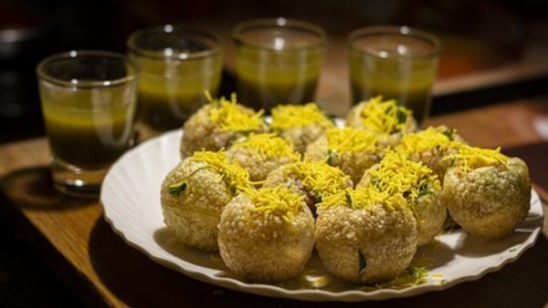 এক লক্ষ লাইক