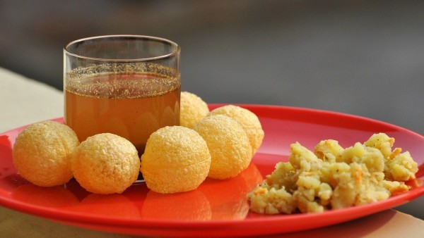 ফুচকা কণে