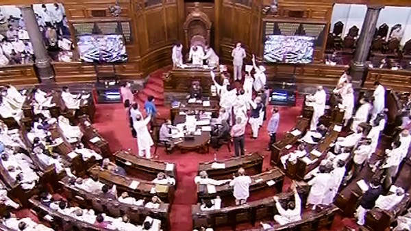 উত্তাল সংসদ