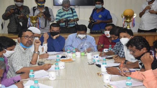 ইস্টবেঙ্গল কি থাকবে? ইস্টবেঙ্গল কি থাকবে?