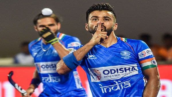 পুরুষ হকি দলের খেলার সময়